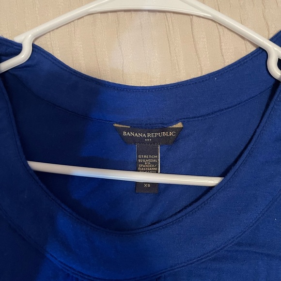 Banana republic blue top, worn once, Size xs - Picture 2 of 2